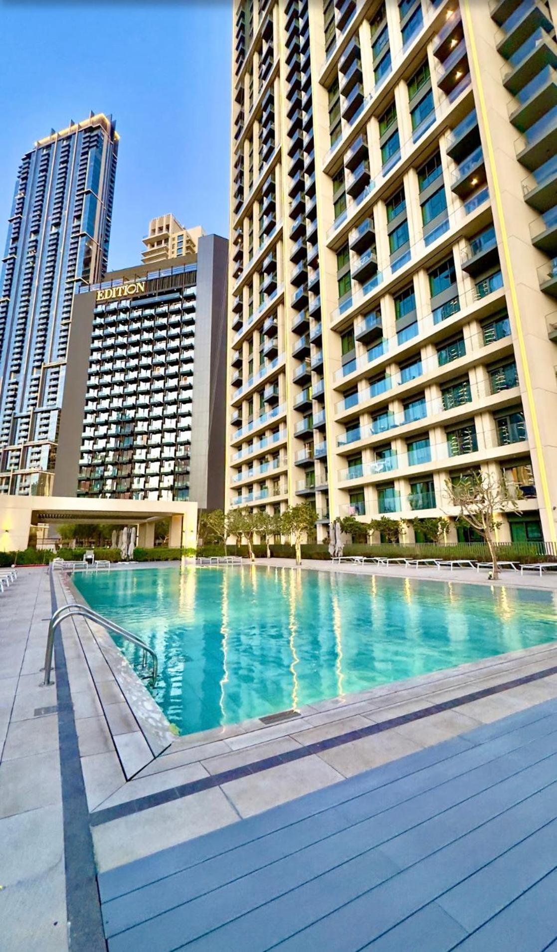 Burj Royale Lux 2-bedroom With The Burj Khalifa View شقة *