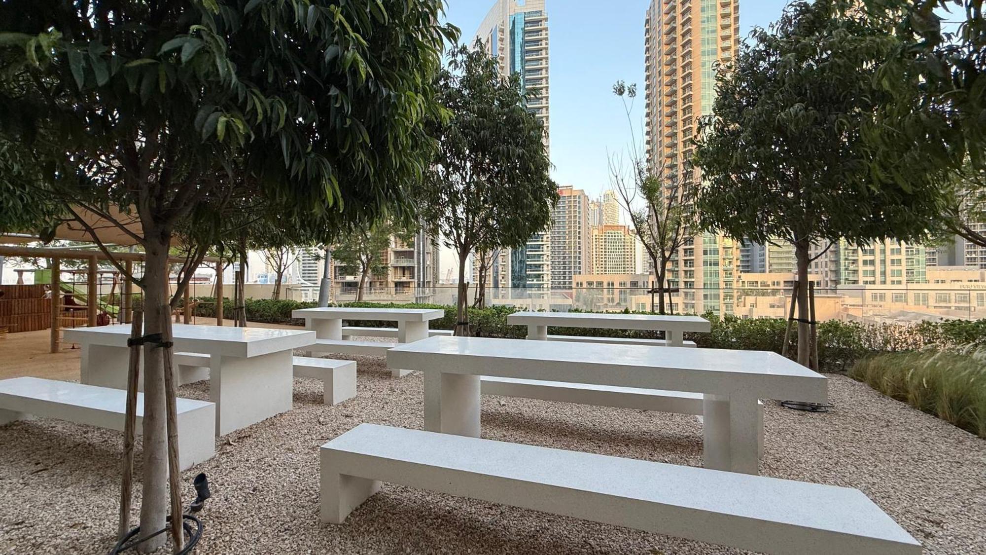 Burj Royale Lux 2-bedroom With The Burj Khalifa View شقة *